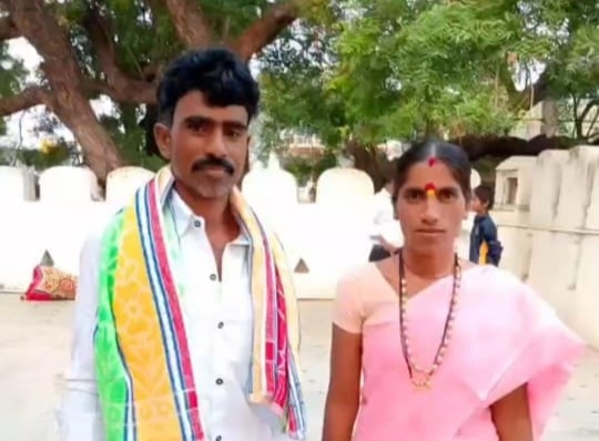 ಗಂಡ ಹೆಂಡತಿ ಮೃತಪಟ್ಟರ ಮಕ್ಕಳು ತಂದೆ ತಾಯಿಯನ್ನು ಕಳೆದುಕೊಂಡು ಅನಾಥವಾದ ಮಕ್ಕಳು