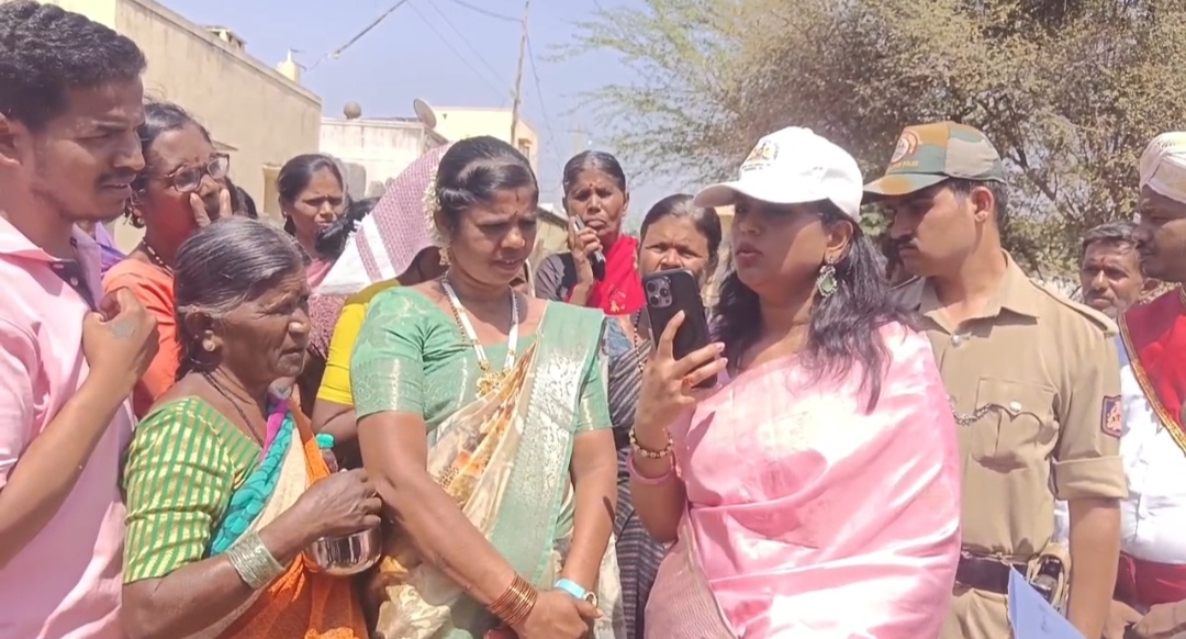 ಪಾವಗಡ: ತಾಲೂಕಿನ ನಿಡಗಲ್  ಹೋಬಳಿಯ ವ್ಯಾಪ್ತಿಗೆ ಬರುವ ಸಿ.ಕೆ.ಪುರ ಗ್ರಾಮದಲ್ಲಿ ದಿನಾಂಕ 24 /3/2026 ರಂದು ಜಿಲ್ಲಾಧಿಕಾರಿ ಶುಭ ಕಲ್ಯಾಣ್ ಅವರ ನೇತೃತ್ವದಲ್ಲಿ ಬಹಳ ಅದ್ದೂರಿಯಾಗಿ ಕಾರ್ಯಕ್ರಮವನ್ನು ಹಮ್ಮಿಕೊಳ್ಳಲಾಗಿತ್ತು